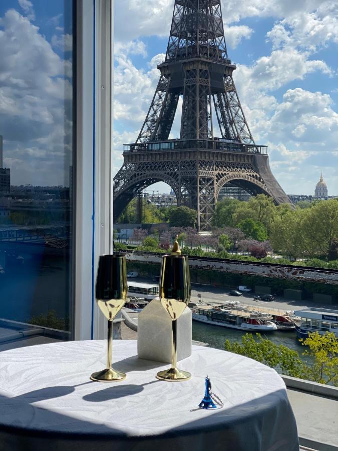 דירות פריז Eiffel Tower Romantic View מראה חיצוני תמונה